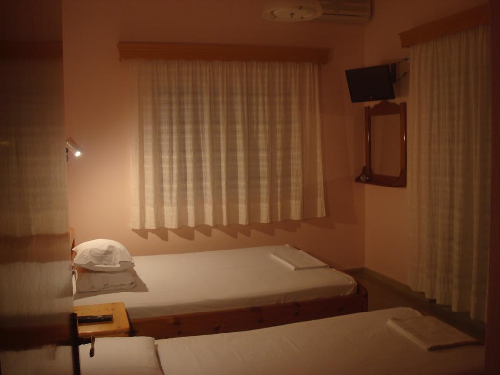 Hotel Filoxenia Неи-Пори Номер фото